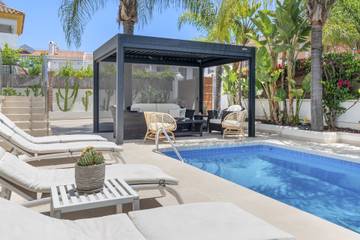 Villa für 10 Personen in Playa de Cortijo Blanco, Marbella, Bild 3
