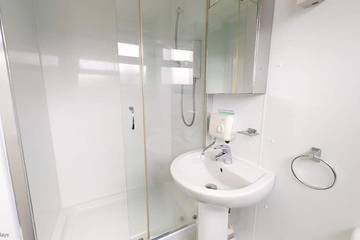 Chalet for 4 People in Hayle, Cornwall, Photo 3