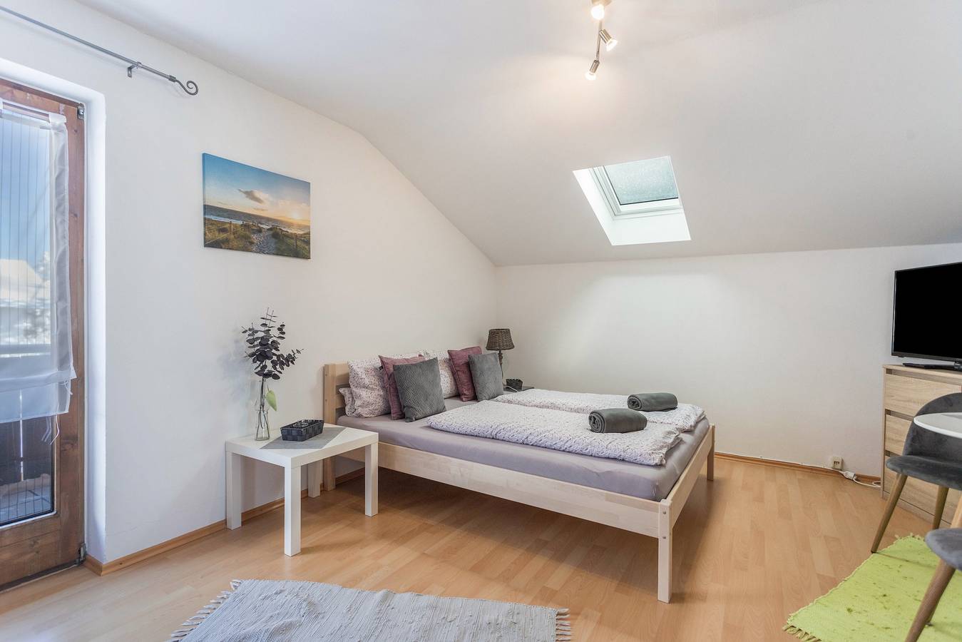 Ganzes Studio, Einzimmerapartment 'Bergblick' mit Balkon und Wlan in Frasdorf, Chiemgauer Alpen
