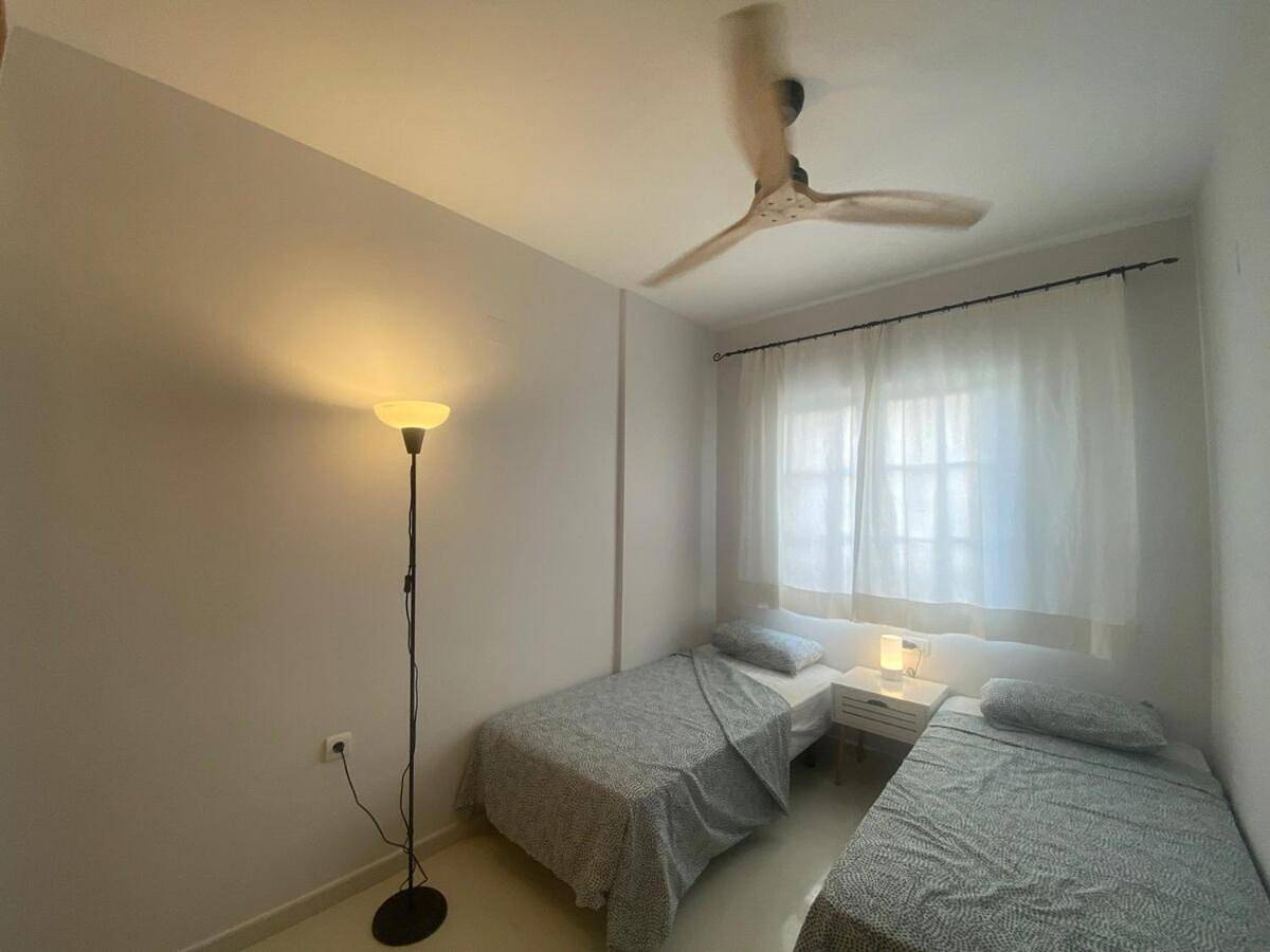 Apartamento entero, Pionono1 Calahonda Piscina in Urbanización La Perla de Andalucía, Calahonda