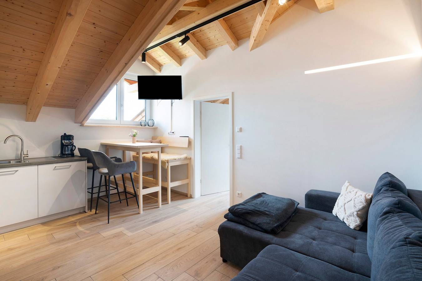 Ganze Wohnung, Ferienwohnung 'wie dahoam' - "Wendelsteinblick" mit Bergblick, Balkon und Wlan in Bad Tölz, Tölzer Land
