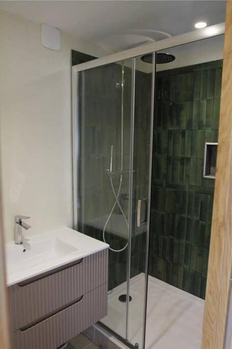 Gîte pour 4 personnes, avec terrasse ainsi que vue et jardin à Remiremont - 4