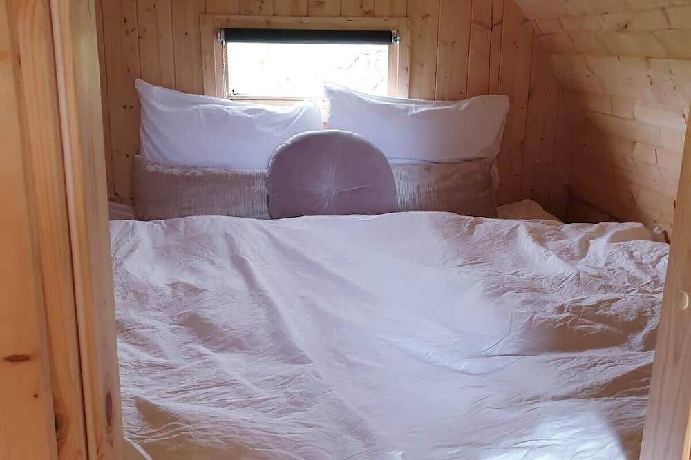 The Treehouses – Two Cozy Nature Escapes Near Amsterdam in Groene Hart