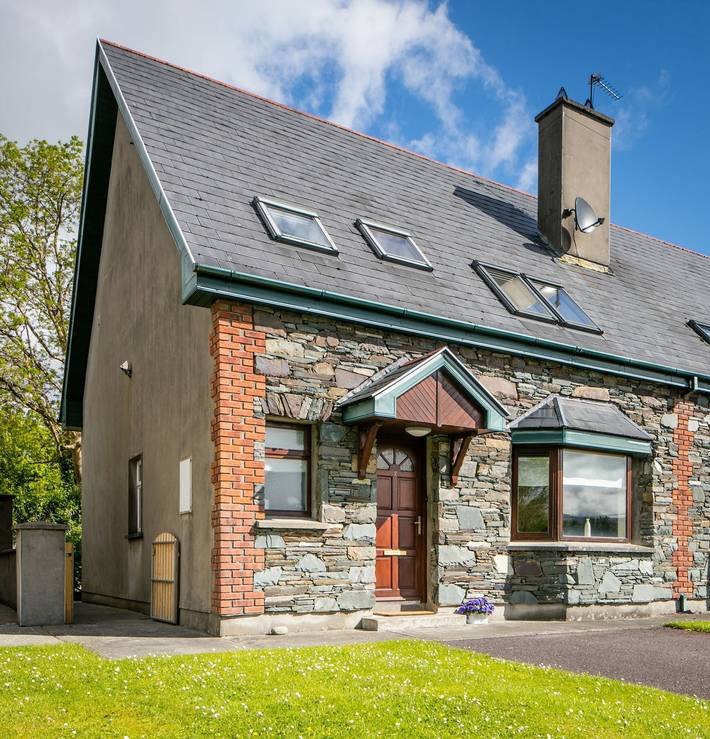 Holiday rental for 5 people, with terrace in Kenmare