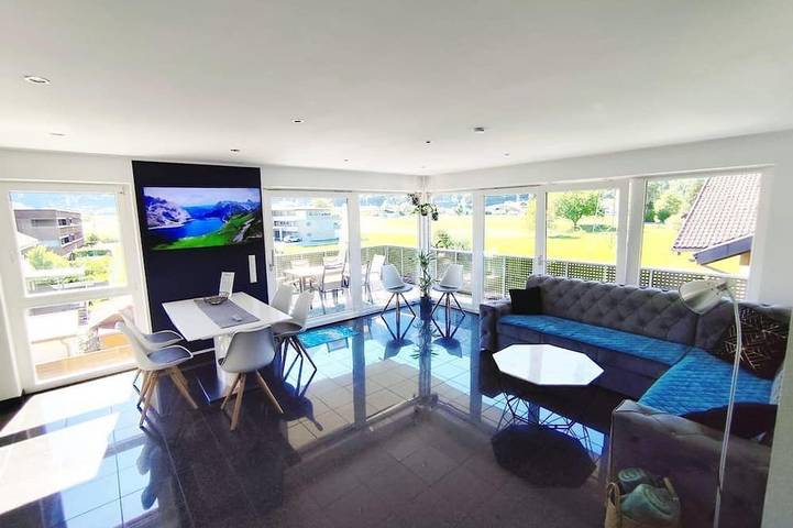 Ferienwohnung für 9 Personen, mit Balkon und Garten