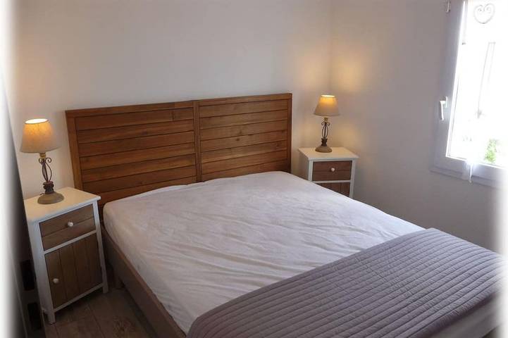 Location de vacances pour 4 personnes, avec piscine ainsi que jardin et terrasse à Vic-la-Gardiole - 4