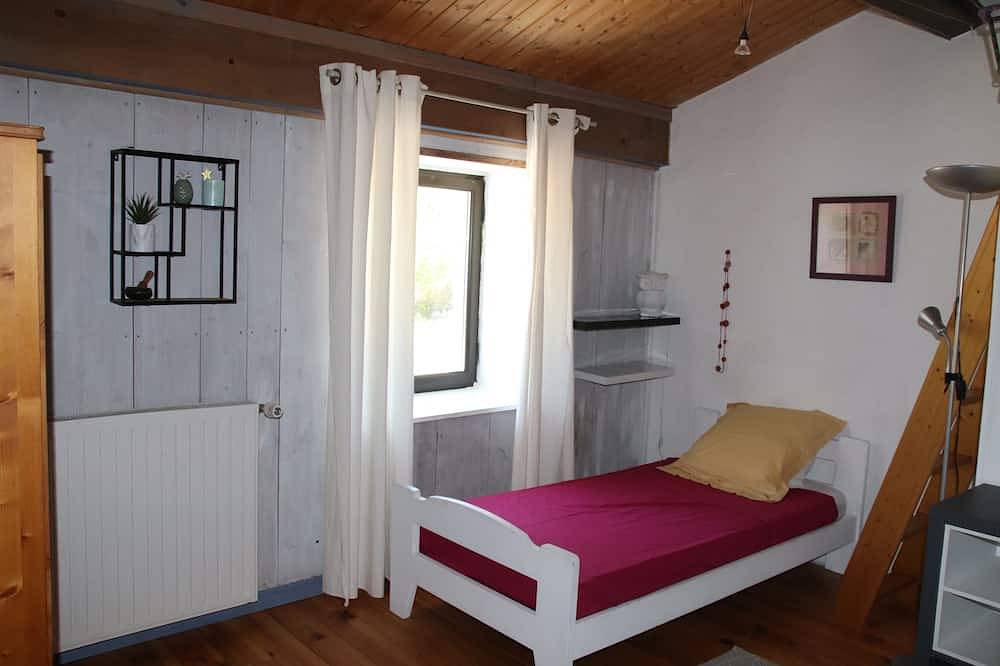 Antigua casa de piedra completamente renovada para 6 personas in Labeaume, Ardèche
