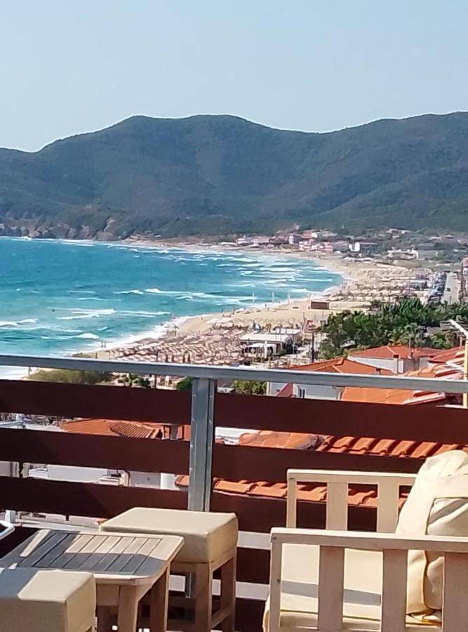 Ferienwohnung für 5 Personen, mit Ausblick und Balkon in Sarti - 2