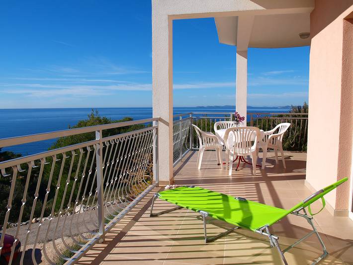Ferienhaus für 5 Personen, mit Terrasse und Garten in Primosten - 2
