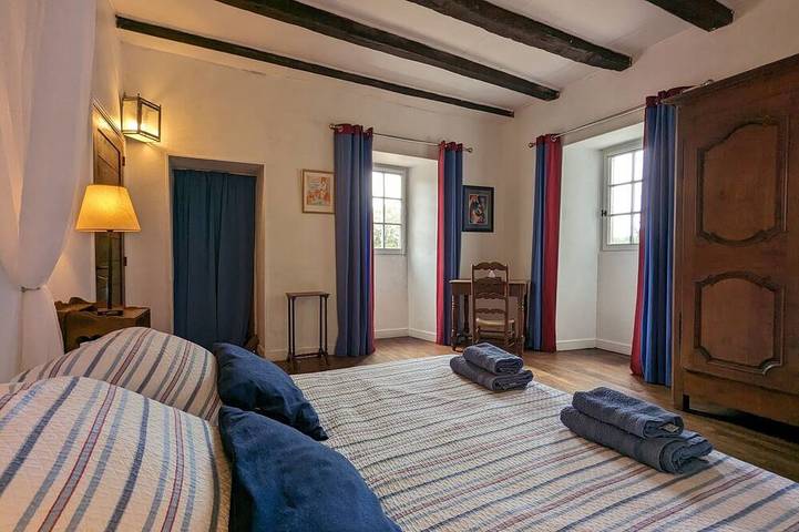 Château pour 8 personnes, avec jardin et piscine en Charente - 2