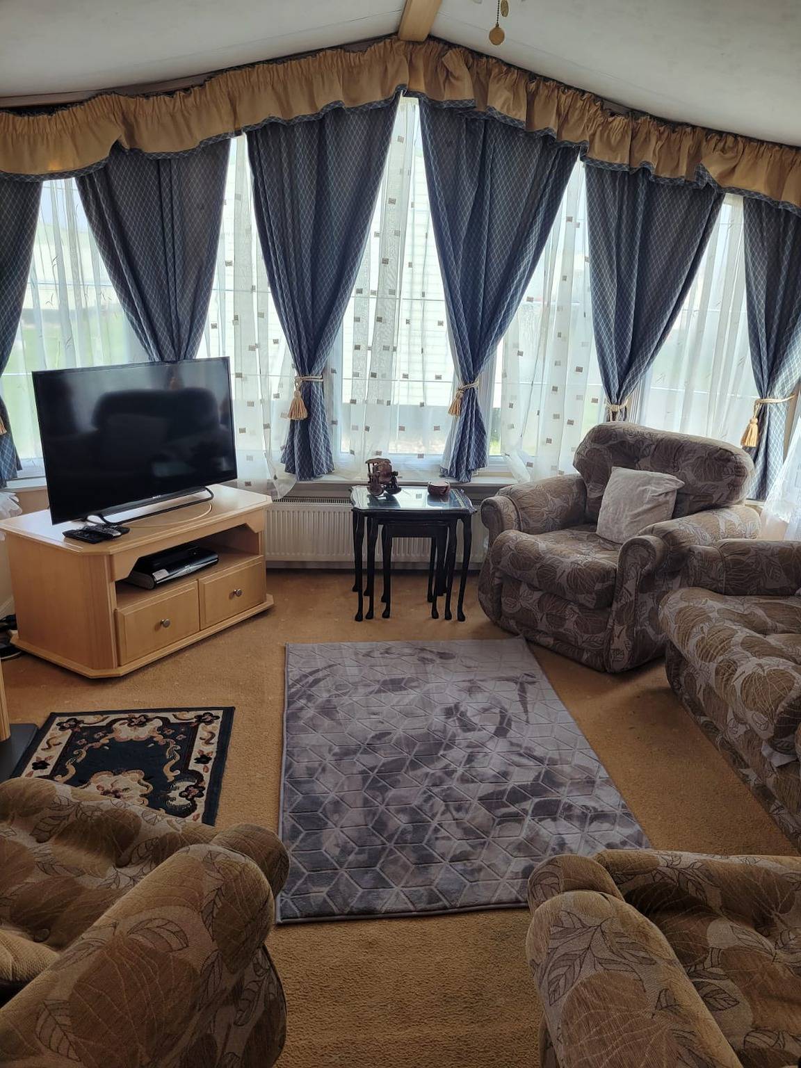 Entire holiday apartment, Discover comfort home from home 8-birth Caravan in Ingoldmells, Lincolnshire