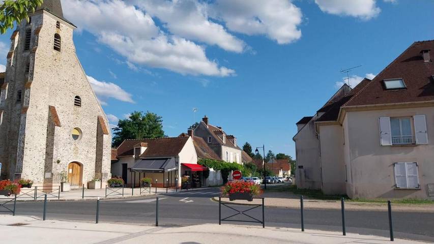 Gîte pour 4 personnes, animaux acceptés à Villeneuve-Saint-Denis - 3