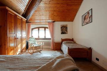 Gîte pour 5 personnes, avec vue et balcon à Cérès