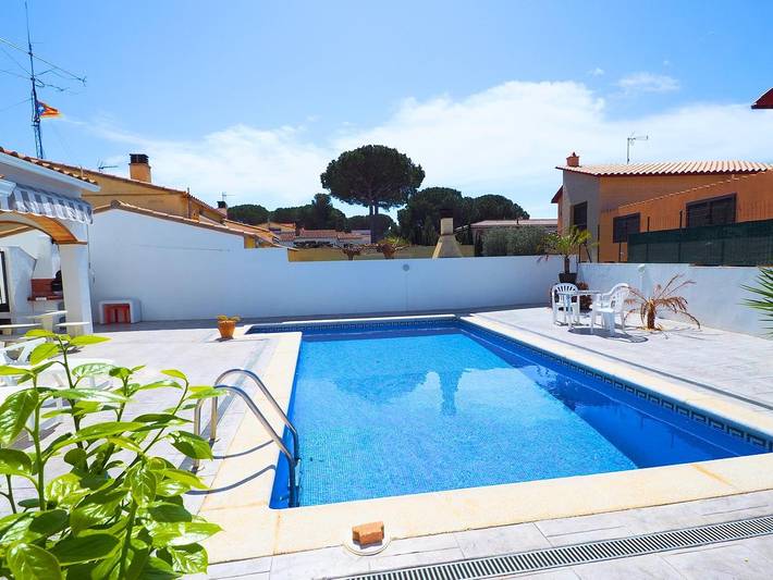 Casa rural para 7 personas, con jardín además de terraza y vistas en La Escala - 3