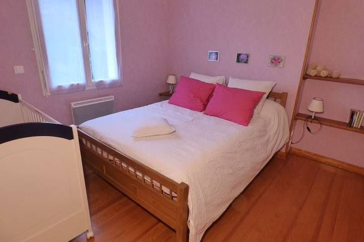 Gîte pour 10 personnes, avec piscine à Massiac - 2