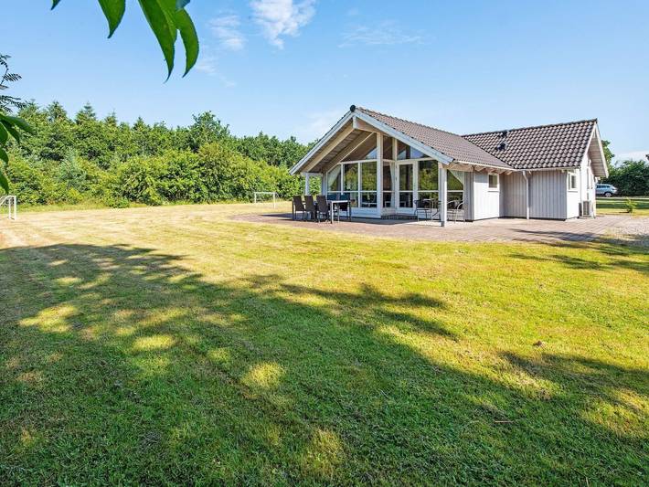 Ferienhaus für 6 Personen, mit Whirlpool und Terrasse sowie Garten und Pool in Arrild - 2
