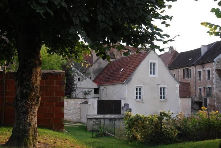 Gîte pour 10 personnes, avec terrasse à Irancy