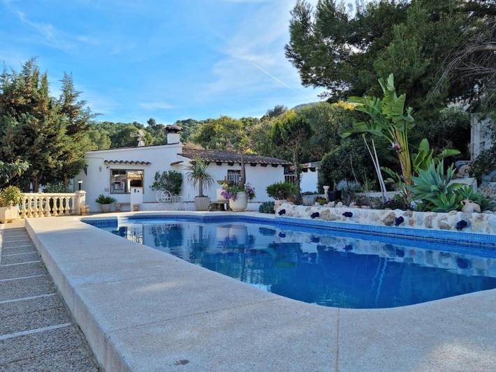 Chambre d’hôte pour 2 personnes, avec piscine et terrasse ainsi que vue et jardin, animaux acceptés à Calpe - 2