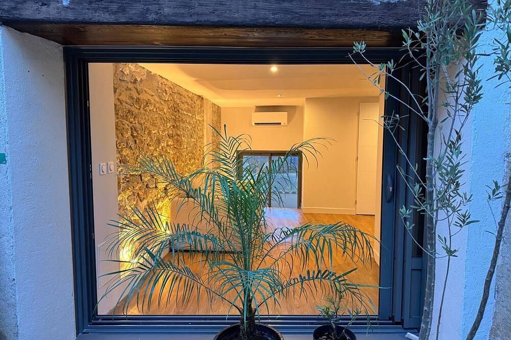 Apartamento entero, Superb renovated studio in medieval house with terrace and view of Thau lagoon in Balaruc-le-Vieux, Côte d'Améthyste