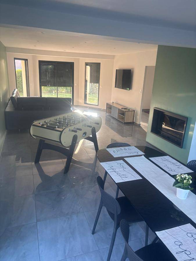 Location de vacances pour 6 personnes, avec jacuzzi et jardin à Rang-du-Fliers - 4