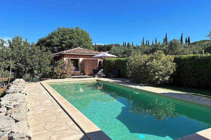 Gîte pour 4 personnes, avec jardin