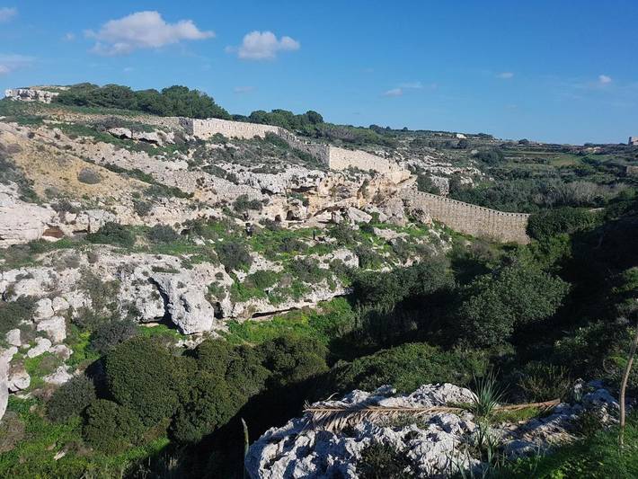 Villa für 4 Personen, mit Garten und Pool sowie Ausblick auf Malta