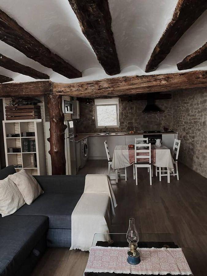 Casa rural para 4 personas, con jardín, Se admiten mascotas en Comarca de Teruel - 4