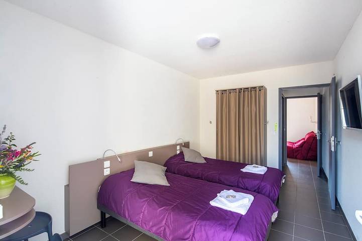 Village vacances pour 6 personnes, avec terrasse et piscine en Ardèche - 2