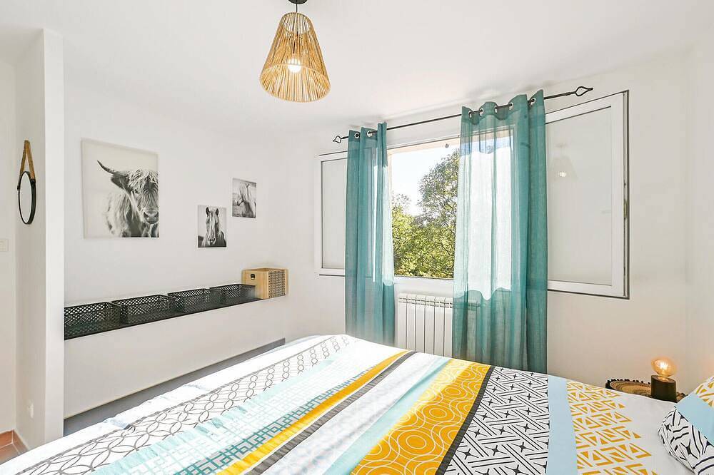 Hermosa casa de 3 dormitorios en Barjac in Barjac, Región de Alès