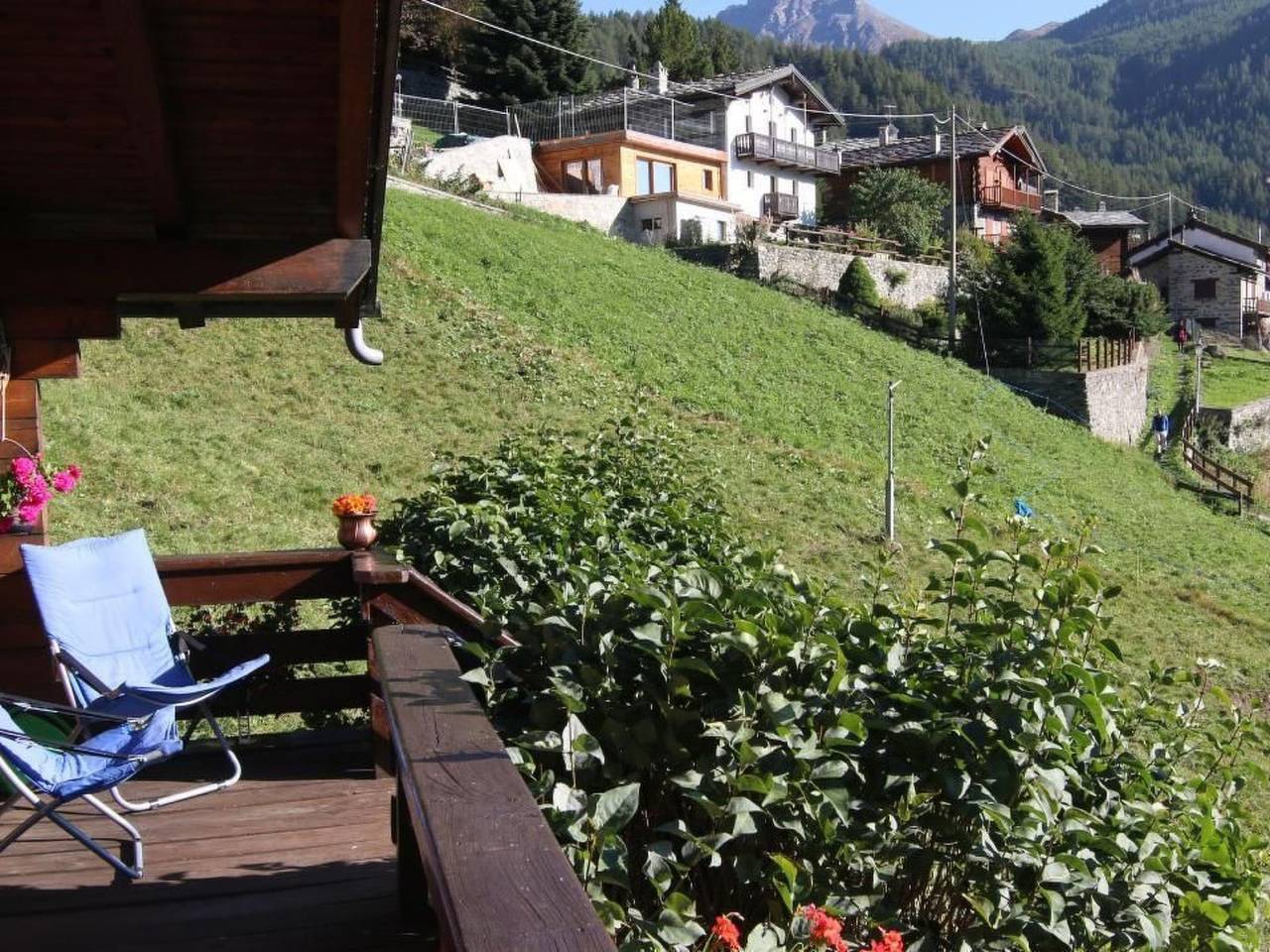 Appartamento intero, 'Lo Chalet' der Balkon über dem Matterhorntal in Cervinia, Valtournenche