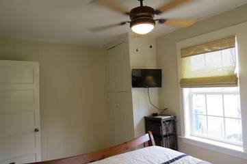 Log Cabin for 6 Guests in Lake Guntersville, Alabama, Picture 4