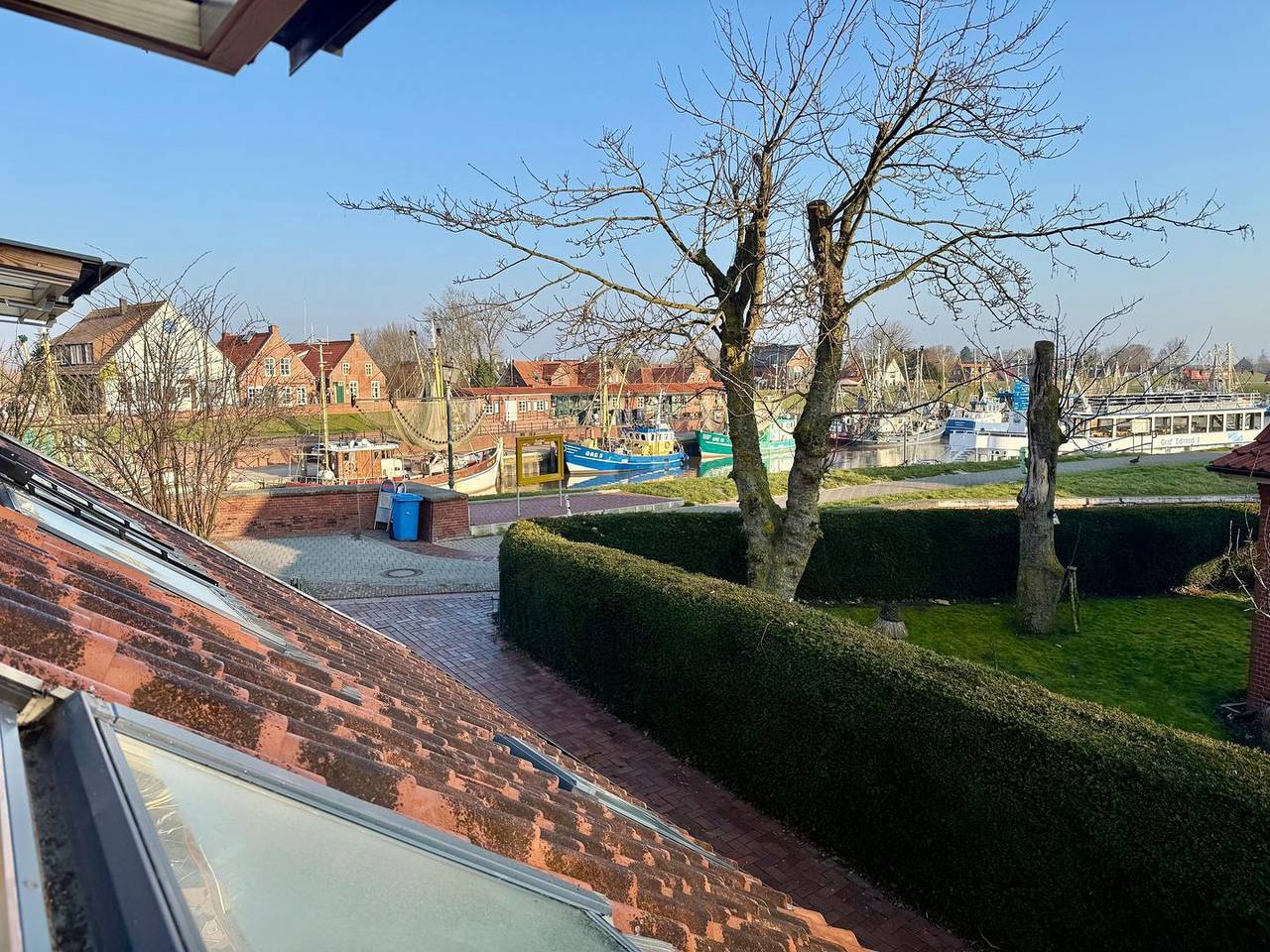 Ganze Wohnung, Ferienwohnung „Visquard“ im Amtmannshaus direkt am Greetsieler Hafen in Greetsiel, Krummhörn