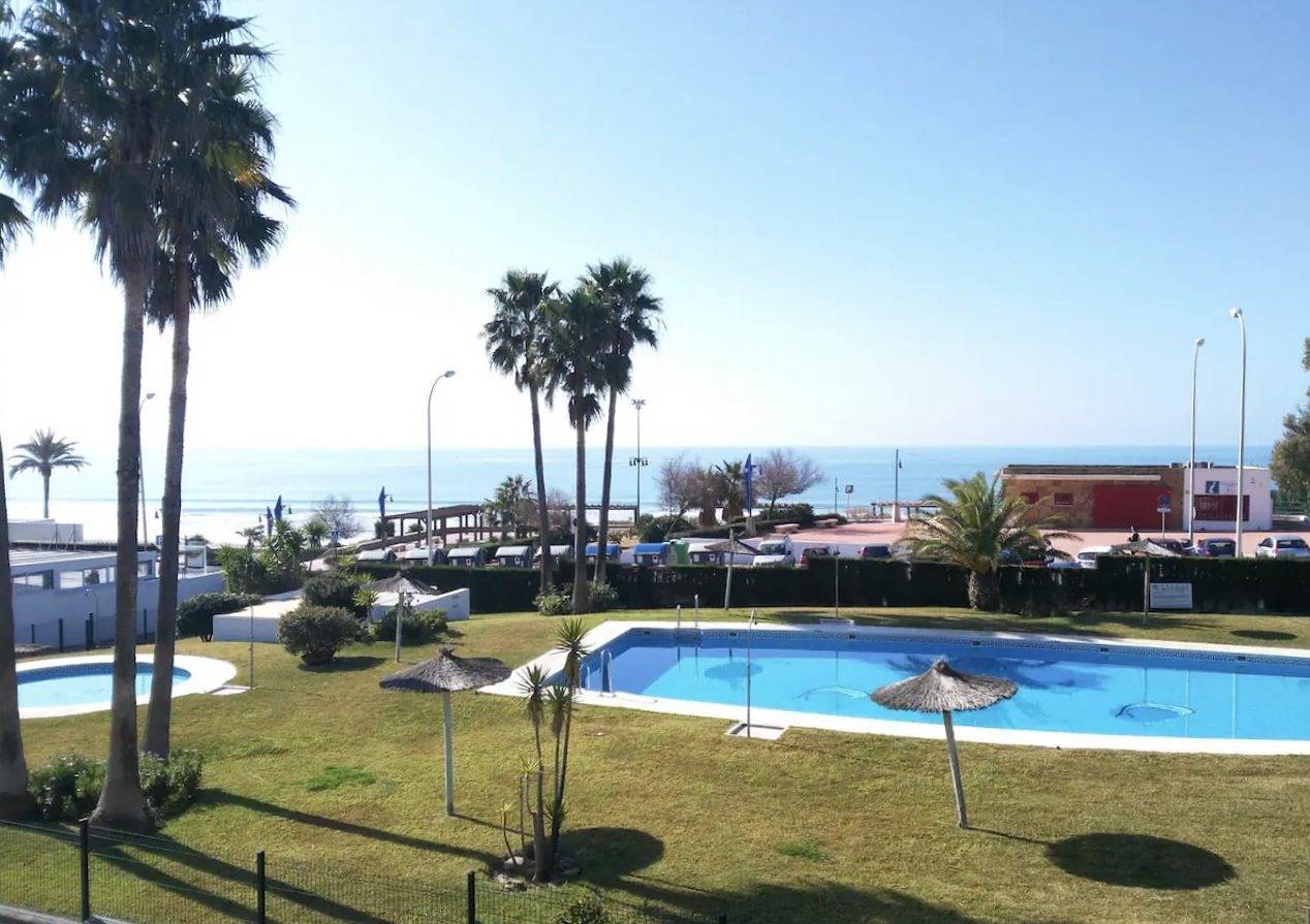 Appartement entier, Precios Apartamento en Primera Línea Playa la Barrosa in La Barrosa, Chiclana de la Frontera