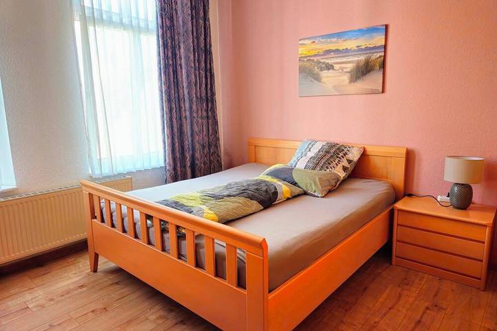 Ganze Wohnung, 4 Zimmer Wohnung in zentraler Lage, 135 qm in Oldenburg, Niedersachsen