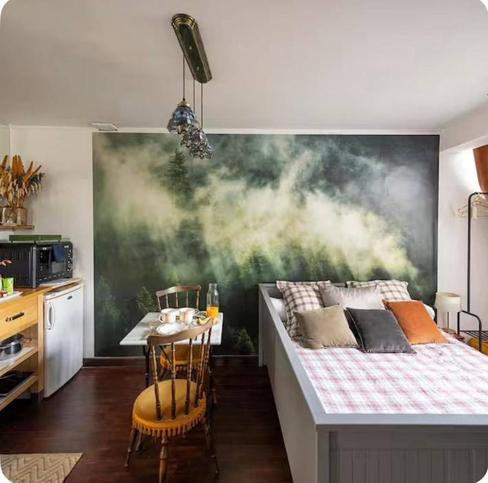 Gîte pour 2 personnes, avec terrasse et piscine ainsi que jardin et vue à Galluis