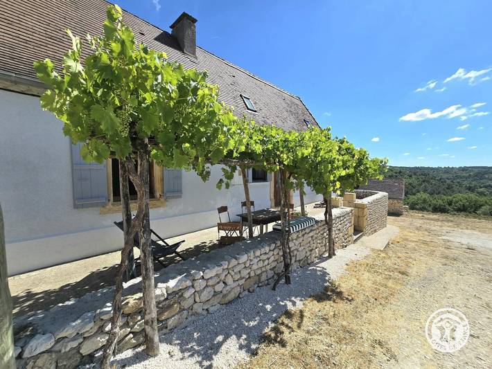 Gîte für 10 Personen, mit Garten in Bars