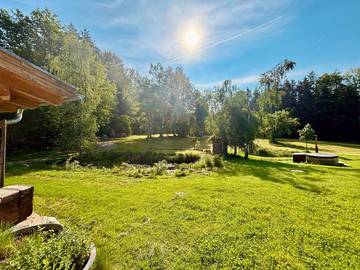 Ferienhaus für 6 Personen, mit Sauna und Balkon sowie Garten und Whirlpool in Viechtach