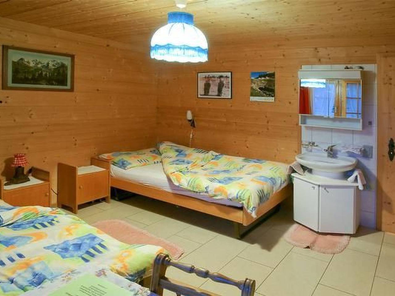 Ganze Wohnung, Charmante Ferienwohnung Murmeli in Aeschi bei Spiez, Thunersee