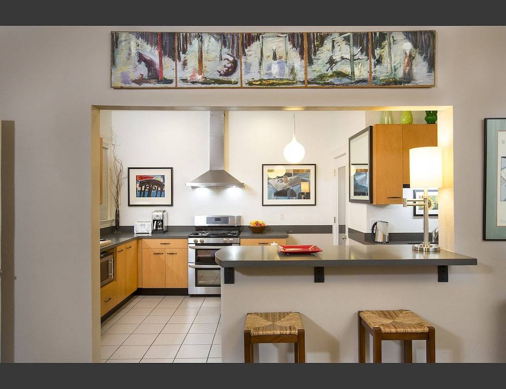 Ganze Wohnung, ❤️ Victorian Elegance. Relax & Work. Garage & Garden & Free Cleaning! in San Francisco, Nordkalifornien