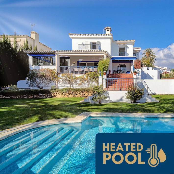 Villa for 15 people, with Ocean view and Balcony as well as Terrace and Garden in Puerto Banús