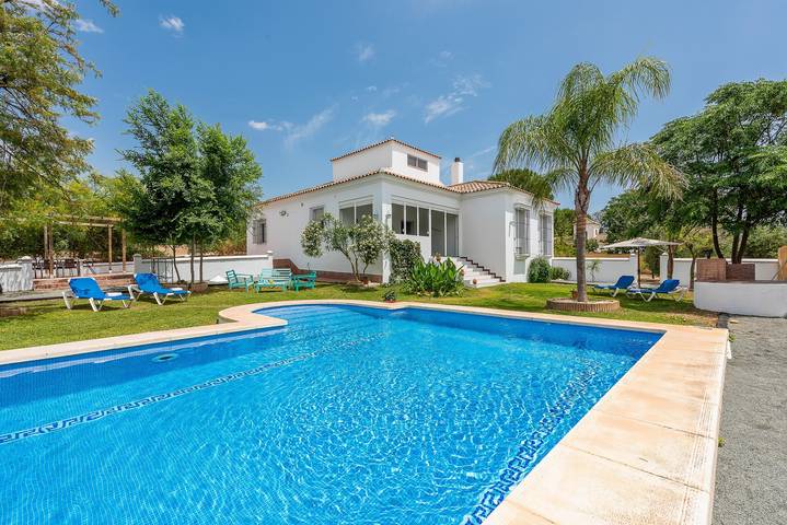 Casa rural para 8 personas, con Jardín en Morón de la Frontera