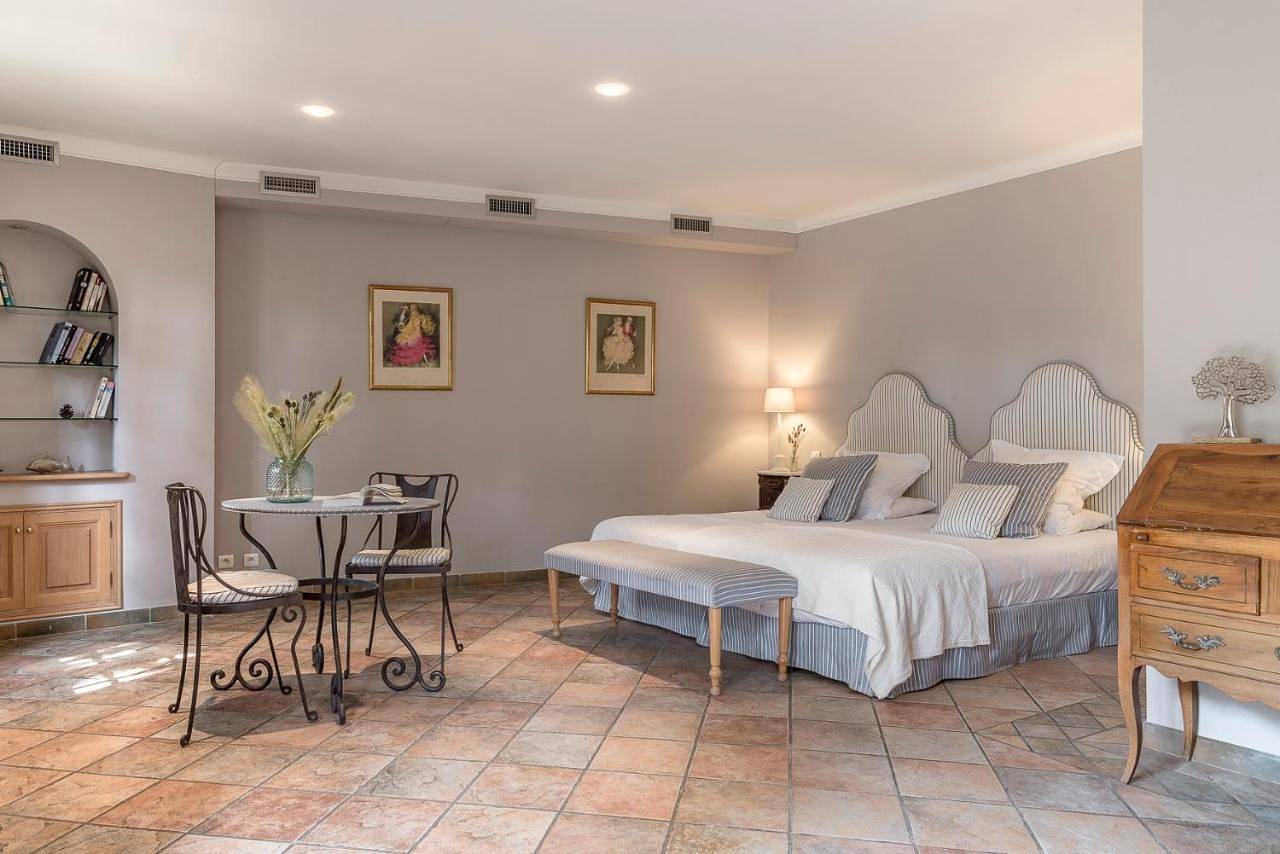 Hôtel La Magnaneraie in Villeneuve-lès-Avignon, Région de Nîmes