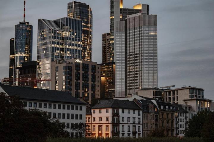 Ferienhaus für 10 Personen, mit Terrasse und Pool sowie Sauna in Frankfurter Weihnachtsmarkt