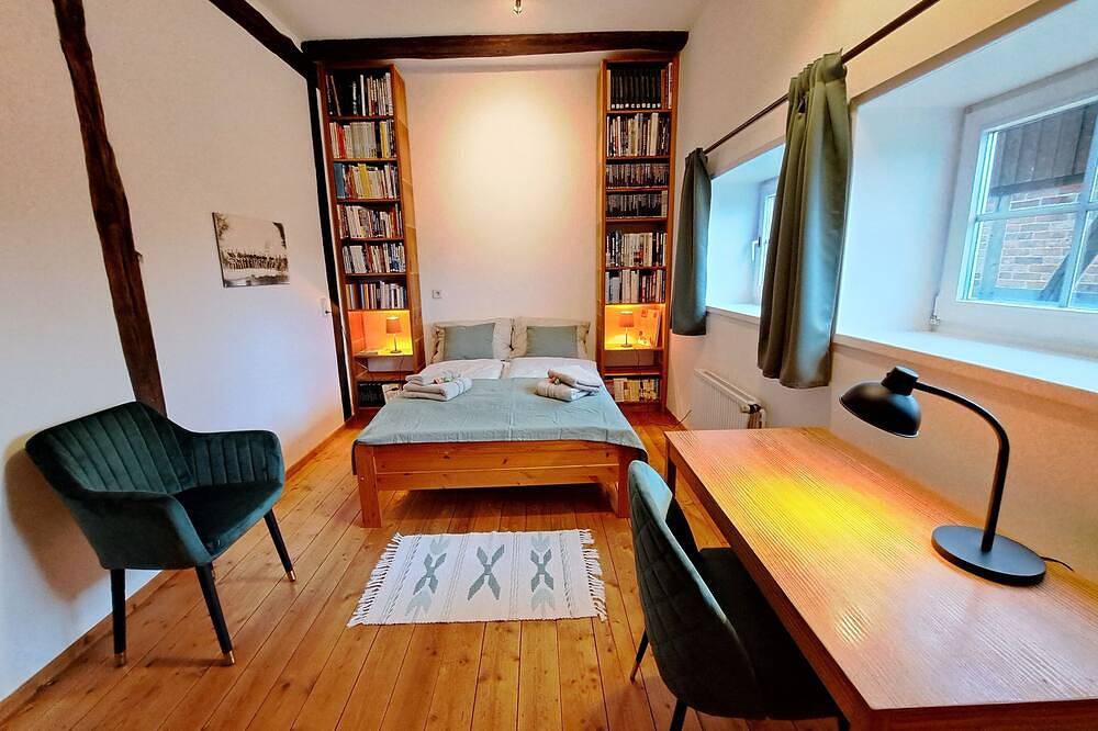 Ganze Wohnung, Idyllisches Fachwerkhaus mit Kamin, Terrasse und Badewanne. Hunde willkommen! in Suderburg, Landkreis Uelzen