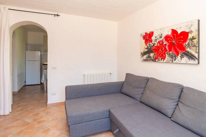 Holiday Home "Appartamento dell Pellicano" Near the Beach and with Air Conditioning in Pittulongu, Olbia