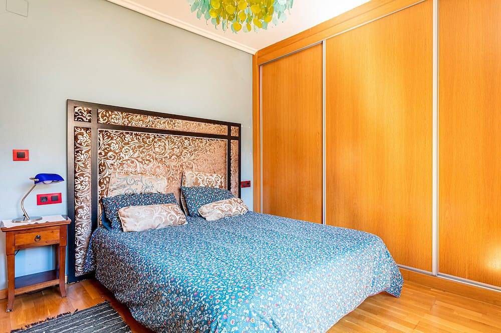 Entire apartment, Apartment 'San Antonio' with Private Terrace, Wi-Fi and Air Conditioning in Sedaví, Costa de Valencia