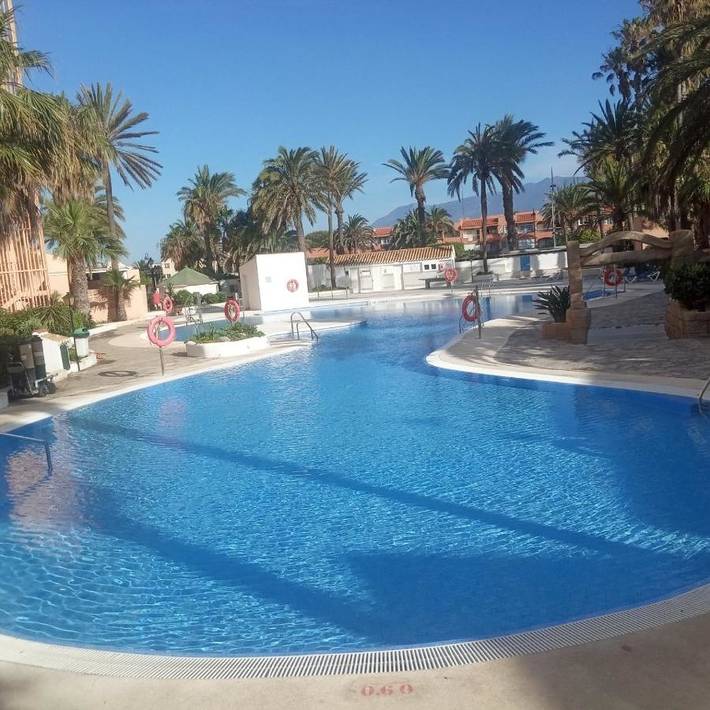 Apartamento para 6 personas, con piscina y vistas al lago además de vistas y jardín en Playa Serena (Roquetas de Mar)