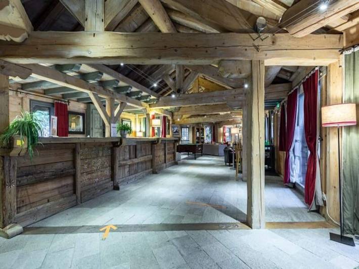 Gîte pour 6 personnes, avec piscine ainsi que balcon et sauna, adapté aux familles dans Les Carroz - 4