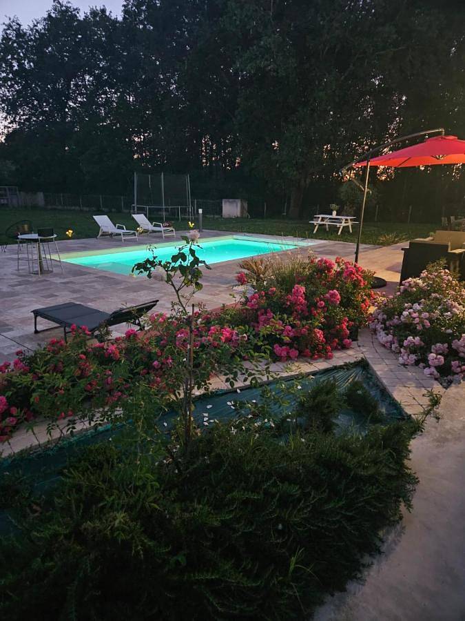 Appartement de vacances pour 2 personnes, avec jardin ainsi que piscine et vue, animaux acceptés