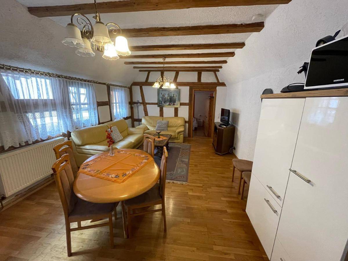 Ganze Wohnung, Weingut und Destillerie Bernd Klein in Pleisweiler-Oberhofen, Südliche Weinstraße